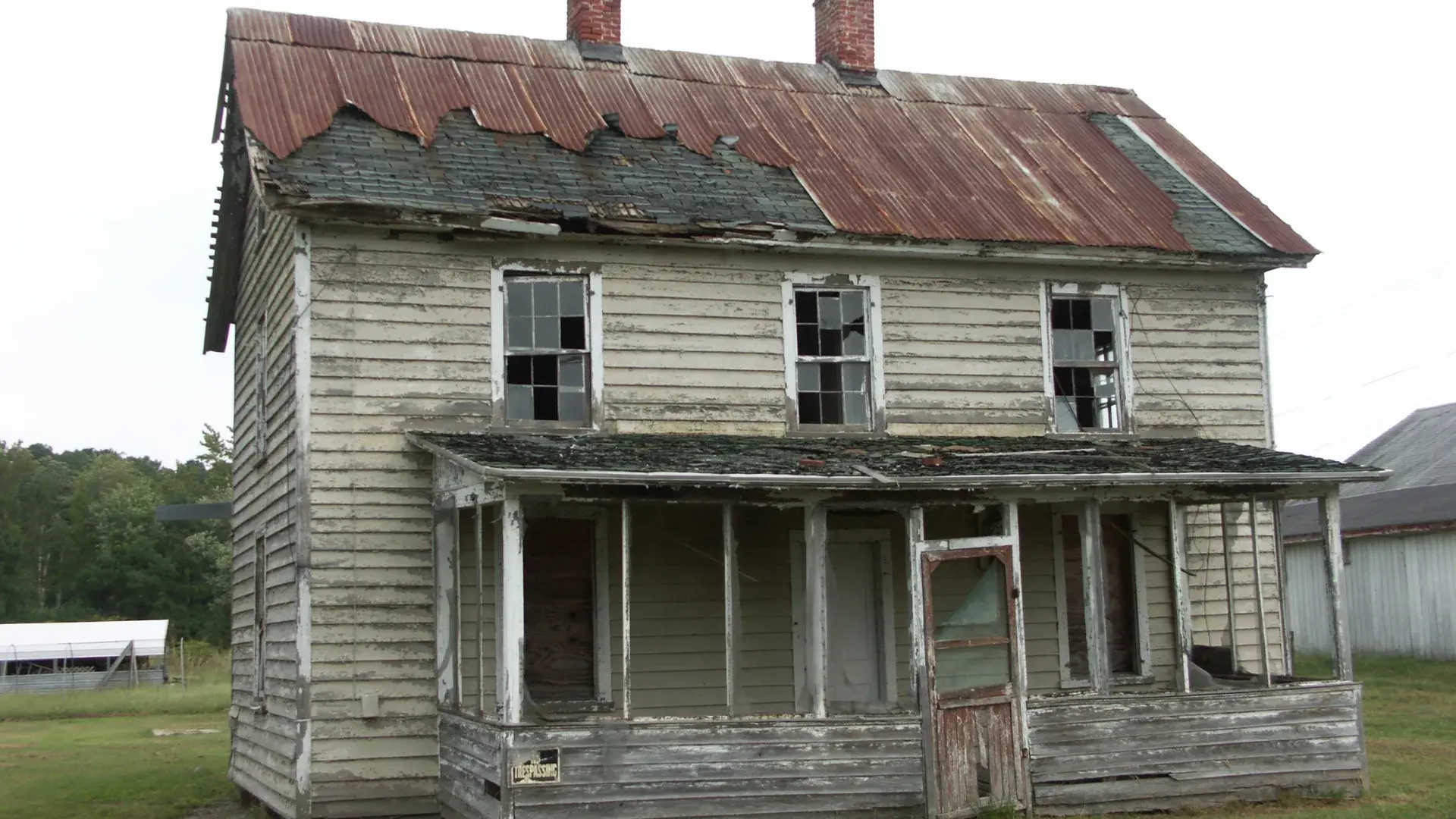 Débarras pro à Sète, Évacuation gravats de chantier rénovation avec benne Sud Benne dans l'Hérault, Location bennes & Débarras (34) Sud Benne Hérault