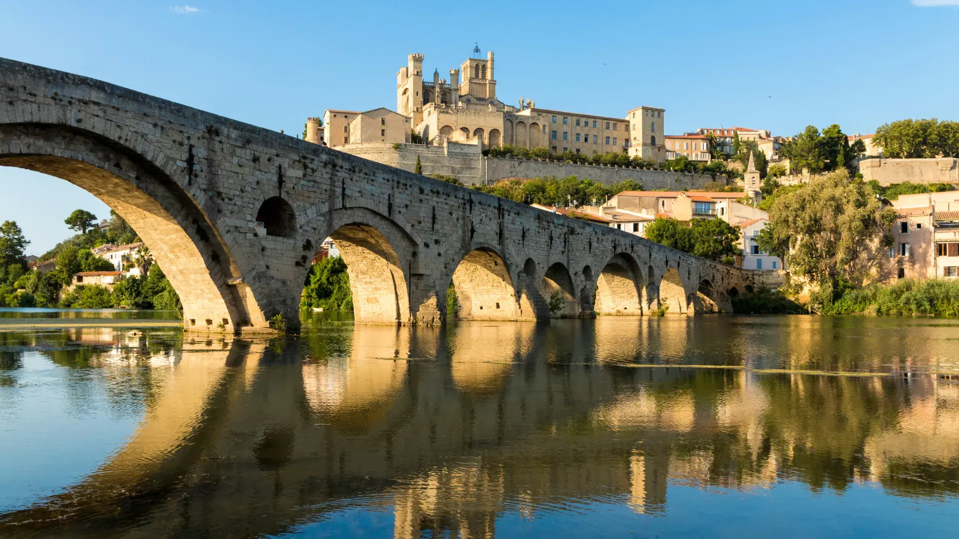 Location bennes dans lHerault service n°1 a Beziers pour
